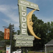 Moon Winx Motel