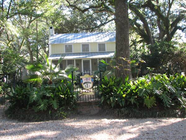 Fairhope Homes Overlooking Mobile Bay Bluff Park