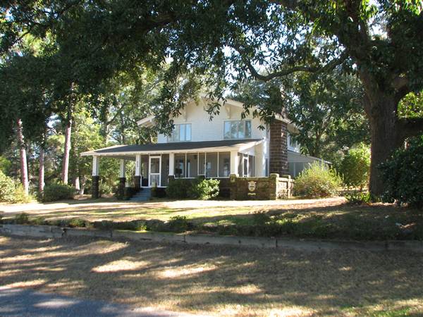 Fairhope Homes Overlooking Mobile Bay Bluff Park
