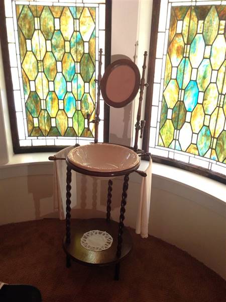 Hassinger Daniels Mansion Bed and Breakfast